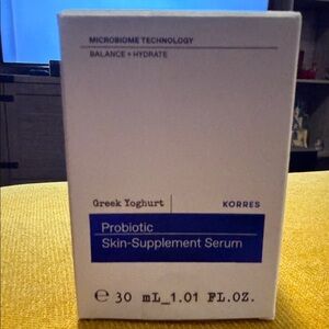 Korres Greek Yoghurt Probiotic Serum - White and Blue